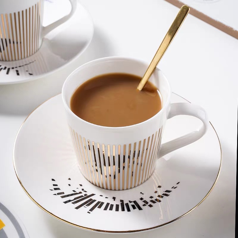 3D Ceramic Mirror Reflection Coffee Mug and Saucer Set