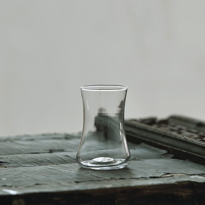Custom Curvy Clear Glass Hot Black Tea Glass Cup Mug With Handle