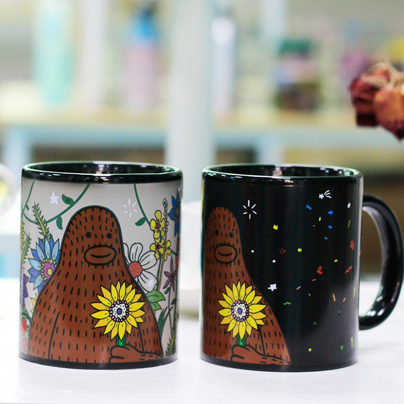 Custom Souvenir   Mug Elegant Design with  Personalized Gift  Heat Color Change Coffee Cup